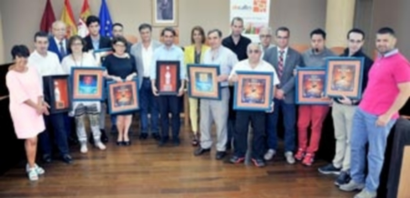Foto de familia de los ganadores del certamen