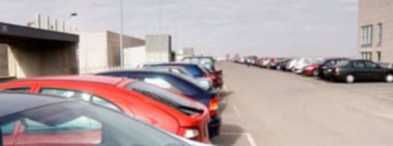 Planta superior del edificio donde se encuentra el aparcamiento que se creó con la reforma del Hospital General./Kamarero