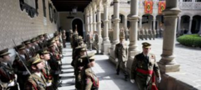Foto de archivo de un reciente acto castrense celebrado en el patio de ordenes de la sede del centro de enseñanza militar./Kamarero