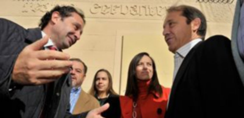 Beatriz Corredor con el alcalde y los candidatos del PSOE