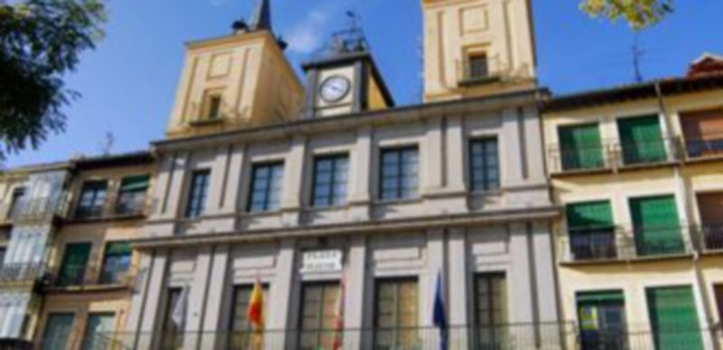 Fachada del edificio principal del Ayuntamiento de Segovia