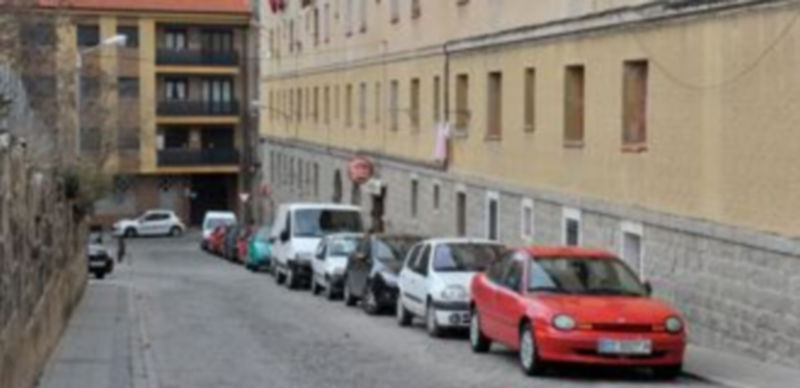 Imagen de una de las calles donde se implantará la zona azul. / Kamarero.