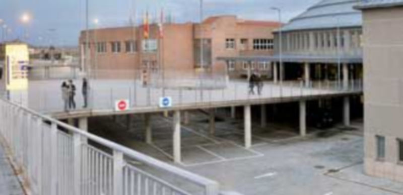 Los trabajadores recogen 320 firmas contra la gestión del Hospital General 1 Imagen del acceso a la zona de hospitalización del Complejo Asistencial de Segovia. / Kamarero