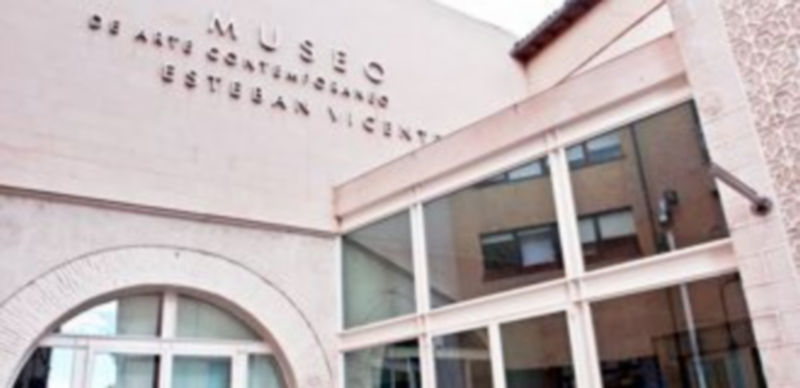 Fachada principal del Museo de Arte Contemporáneo Esteban Vicente situado en la Plazuela de las Bellas Artes. / Kamarero