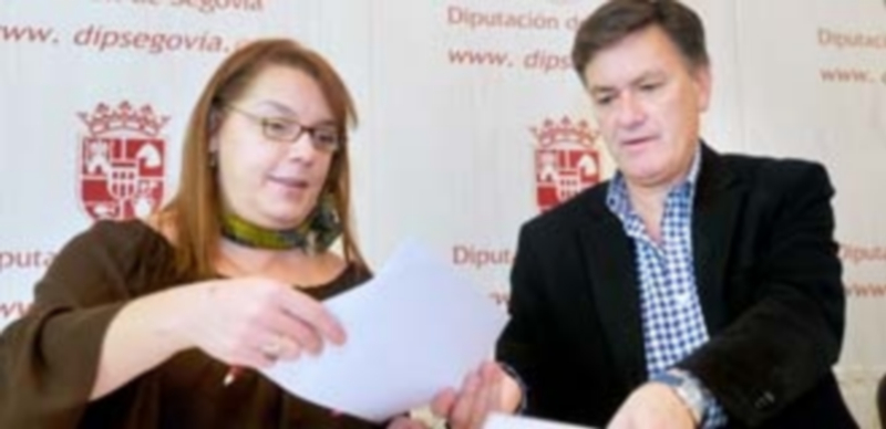 La Diputación financiará cursos de formación para los resineros segovianos 1 Francisca Jurado y Francisco Vázquez