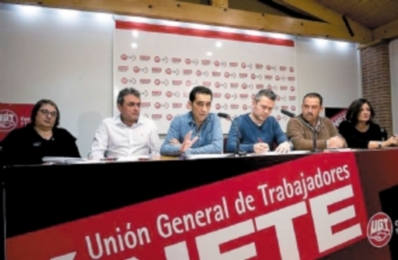 Los representantes sindicales durante la presentación del estado de los sectoriales en Castilla y León. / E. A.