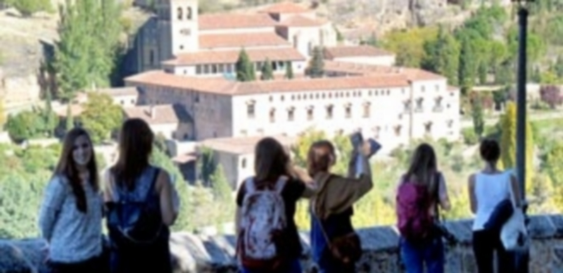 Las pernoctaciones hoteleras se incrementan un 7,9 por ciento y superan las 75.000 13 El número de visitantes a Segovia se incrementó un 1