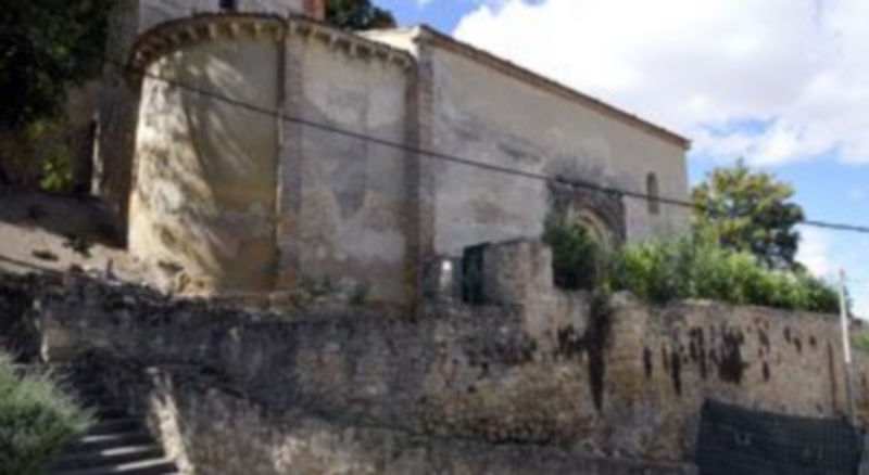 La iglesia de San Pedro de los Picos