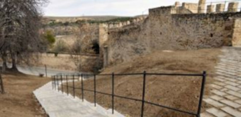 La Muralla ha sido uno de los monumentos beneficiados. / Juan Martín