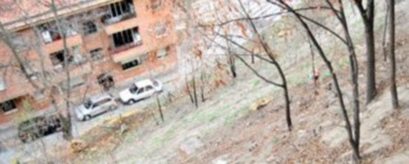 El aparcamiento ocupará parte del talud del Paseo de Los Tilos y de la calle de San Millán./KAMARERO