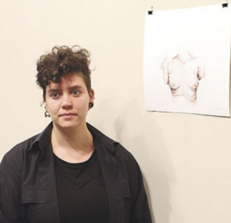 María de la Puente expone su trabajo en el Palacio Provincial. / F.M.