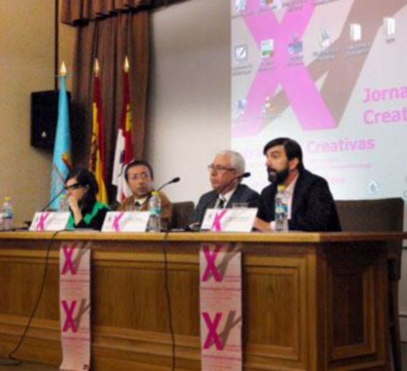 Las autoridades académicas de la UVa en Segovia respaldaron con su presencia el inicio de las jornadas./Peñalosa