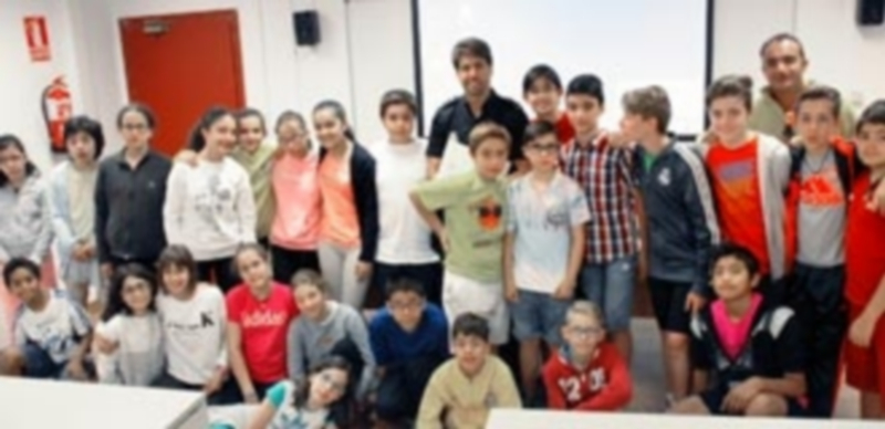 Los jóvenes participantes en las charlas