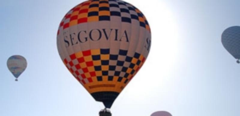 El globo accesible va promocionando la ciudad y la provincia por toda España como destino turístico. / EL ADELANTADO