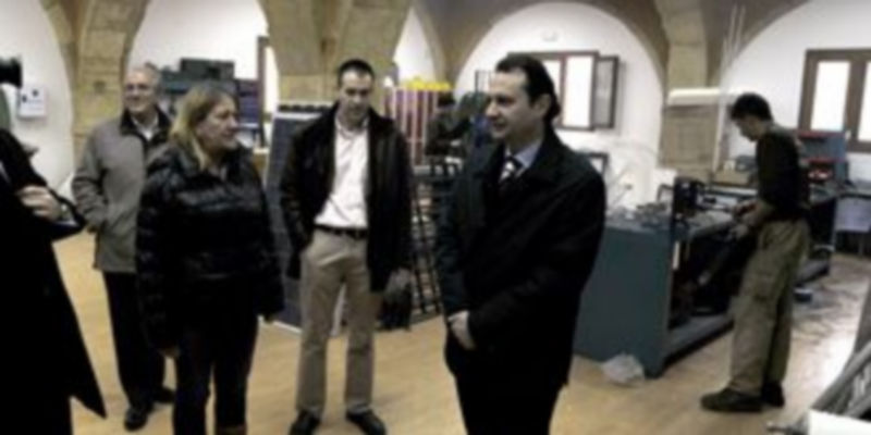 Algunas de las nuevas aulas y talleres inauguradas ayer ya están siendo utilizadas por los alumnos. / Alberto Benavente