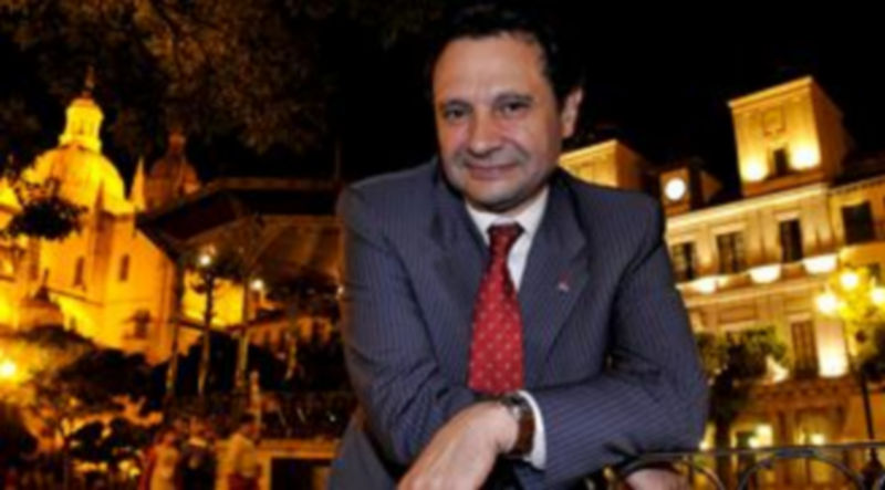 El alcalde de Segovia