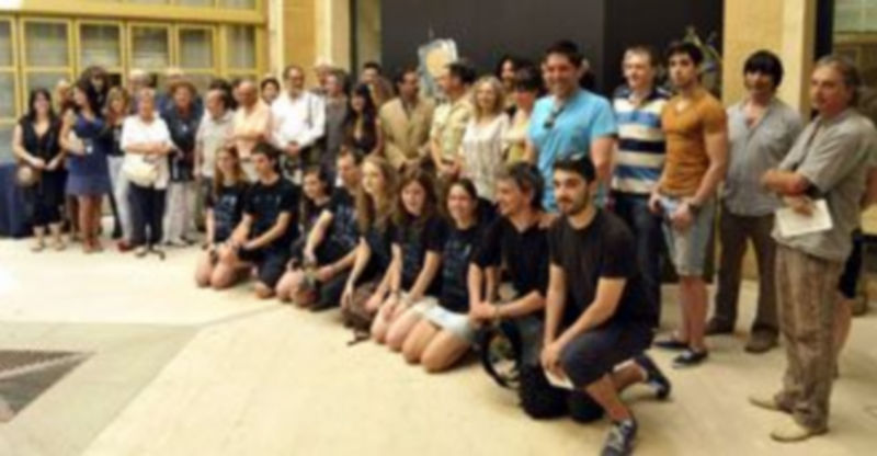 Todos los participantes de las actuaciones de la ‘Noche de Luna Llena’ de este año durante la rueda de prensa de ayer en el Ayuntamiento. / Juan Martín