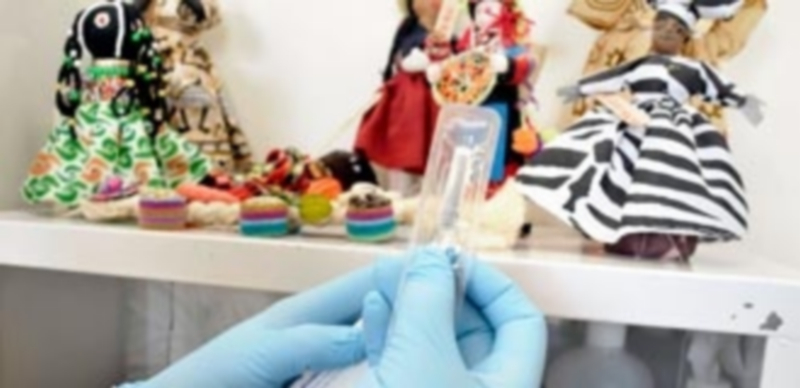 En el Servicio Territorial de Sanidad se han administrado 714 vacunas a personas que salen de España. / juan martin