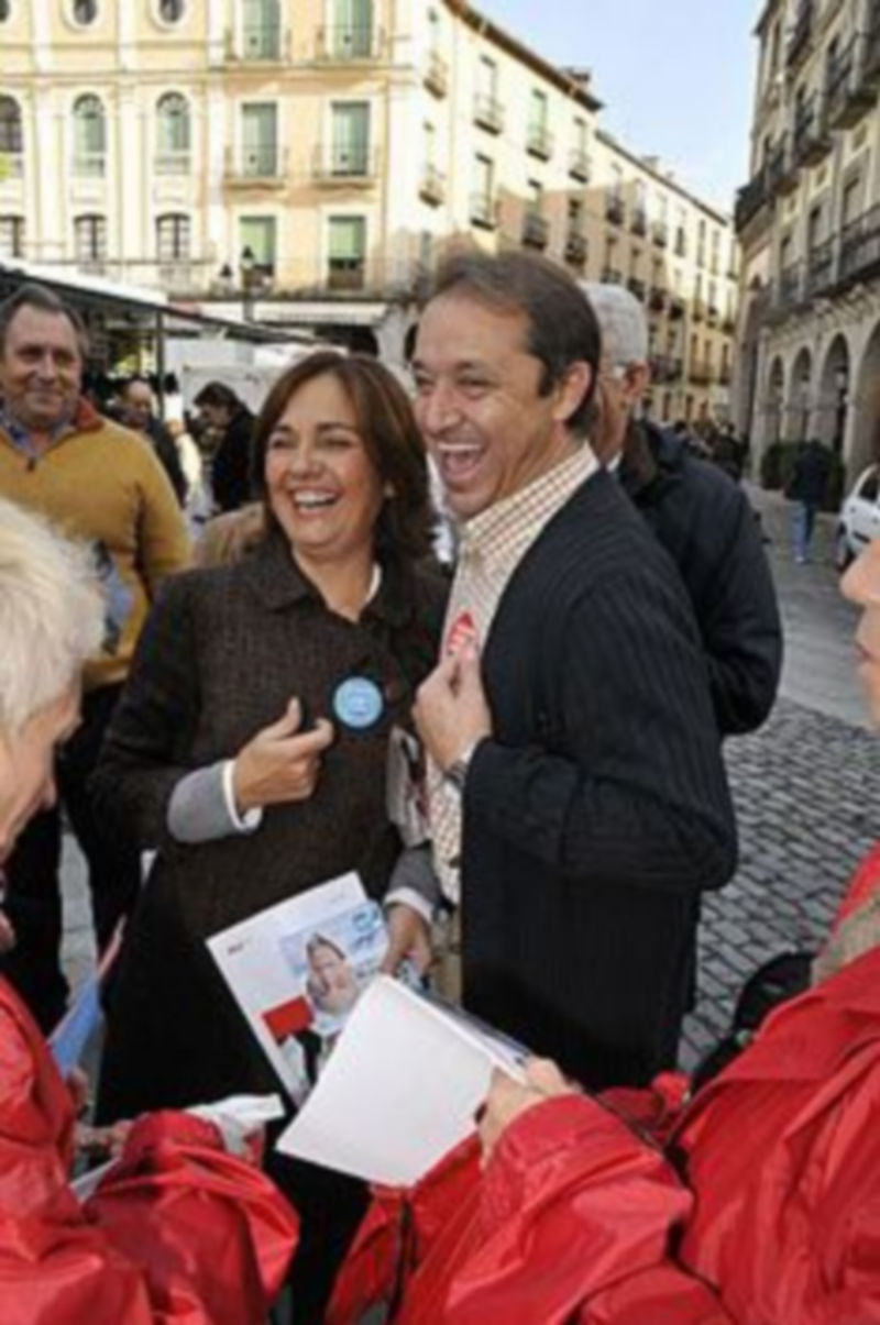 Los candidatos al Congreso Beatriz Escudero (PP) y Juan Luis Gordo (PSOE)