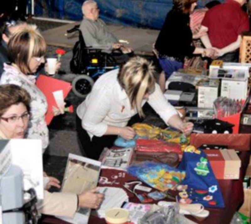 El rastrillo permanecerá abierto hasta la noche del domingo. / Kamarero