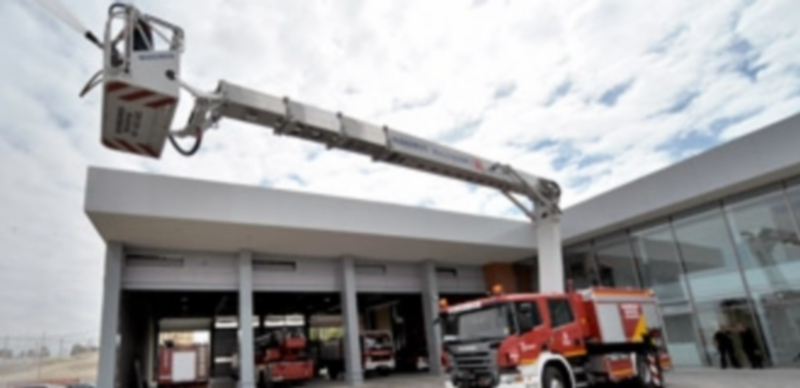 Imagen de archivo de una de las actuaciones de los bomberos del Parque Municipal. / Kamarero