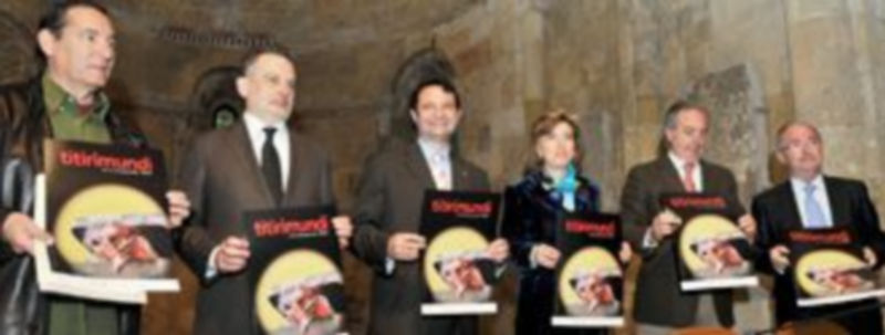 De izquierda a derecha