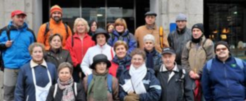 Foto del grupo de caminantes que hicieron ayer la tradicional “Ruta panorámica de Navidad. Acueducto-El Parral”./Kamarero