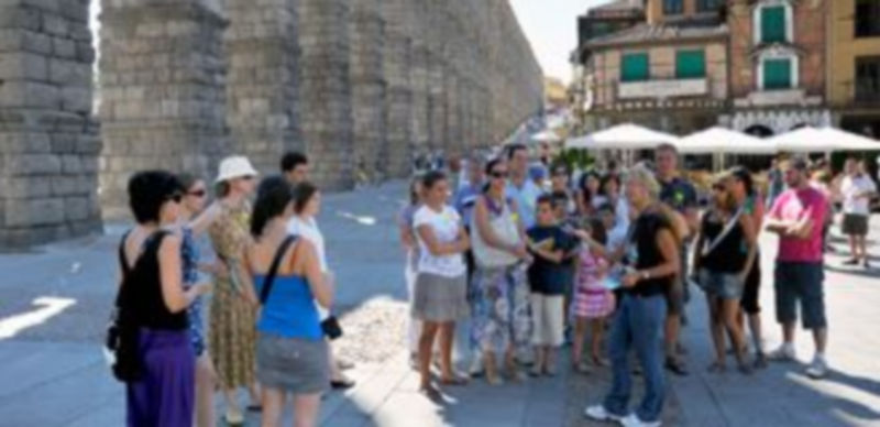 El número de participantes en las visitas guiadas que ofrece la empresa municipal aumentó un 25% en el primer semestre del año. /Kamarero