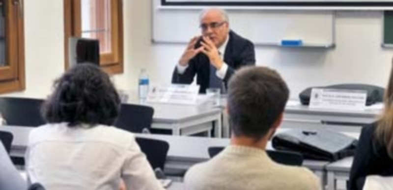 Las jornadas pretenden reflexionar sobre las modificaciones de funcionamiento en las Administraciones Locales. / KAMARERO