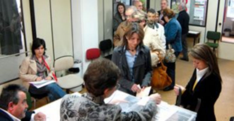 Segovianos acudiendo a las urnas en las últimas elecciones autonómicas