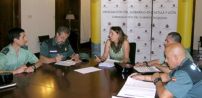 Un momento de la reunión de coordinación celebrada en la Subdelegación del Gobierno de Segovia. / Gema Martín