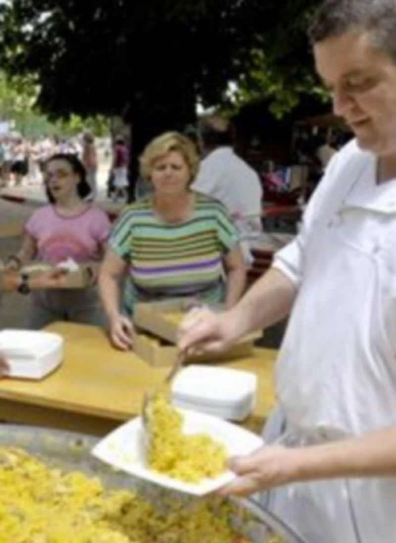 La popular paella cumple este año su 35 aniversario. / El Adelantado