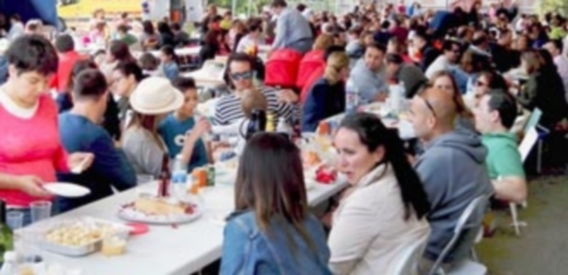 Paella y deporte en la jornada de convivencia que reunió a padres