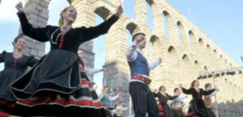 Actuación de ayer del grupo anfitrión