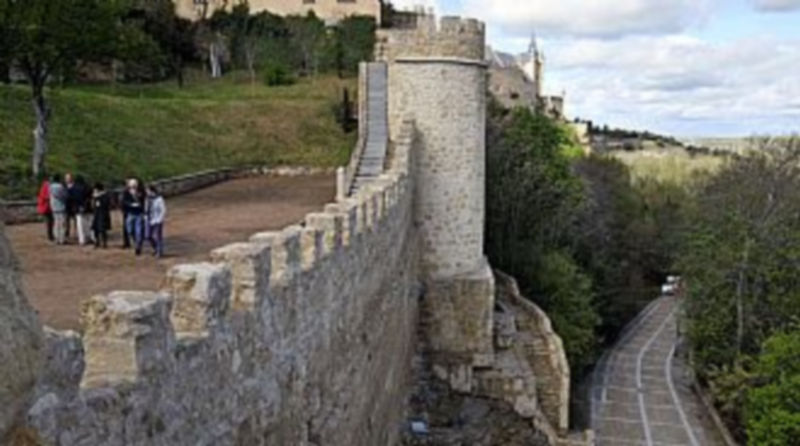 El proyecto ha permitido la recuperación de varias trozos de la Muralla. / Juan Martín.