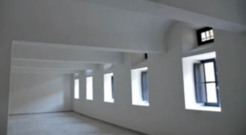 Unos de los espacios de la antigua cárcel que han sido rehabilitados recientemente. / Juan Martín