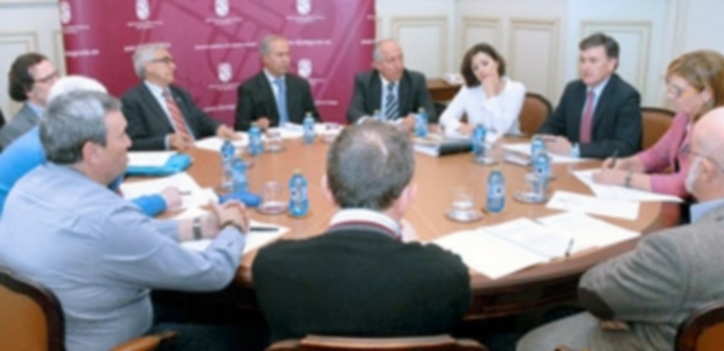 Los miembros del consejo asesor del Instituto ‘González Herrero’