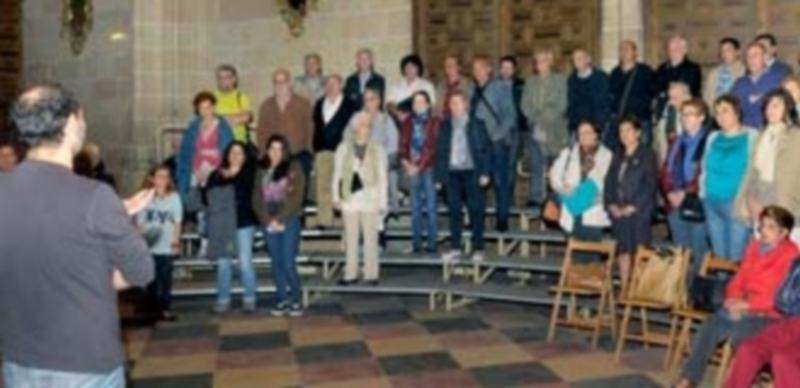 Un momento del primer ensayo del villancico de San Frutos./ Kamarero