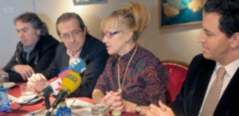 Presentación del concierto de Pink Tones a beneficio de Amref. / Kamarero