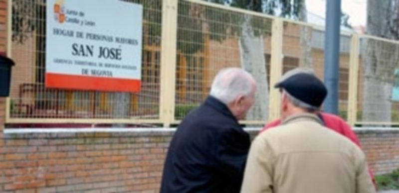 Los jubilados son el grupo más numeroso dentro de los cinco que perciben pensiones contributivas. / Kamarero