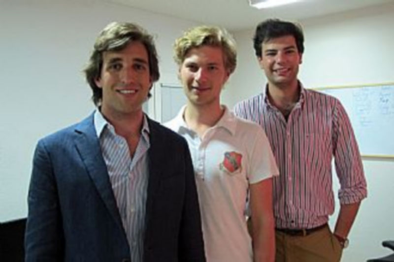 Los tres alumnos de IE Universidad  participarán en la competición. / El Adelantado