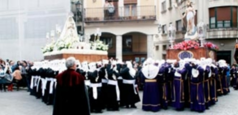 El encuentro entre Nuestra Señora de La Soledad y Jesús Resucitado