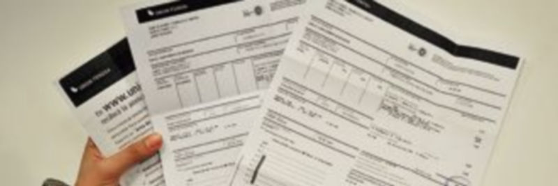 El principal inconveniente que los consumidores ven al consumo eléctrico es el alto precio de las tarifas. / KAMAREO