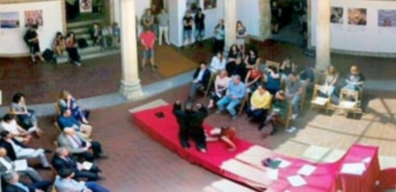 Momento de la inauguración de la exposición en la Casa de los Picos. / A. ALBARRÁN