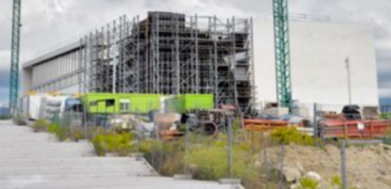 Las obras del CAT protagonizarán el pleno municipal de mañana. / Kamarero