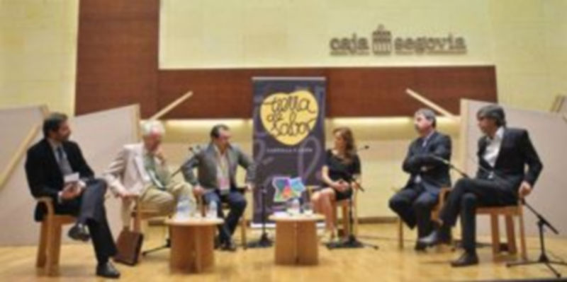 De izquierda a derecha