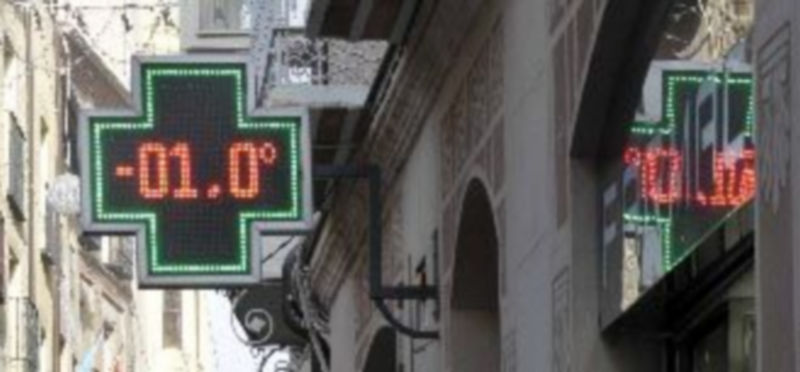 Los termómetros ya mostraban ayer la bajada de las temperaturas. / Juan Martín