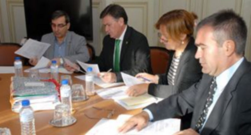 Un momento de la última Junta de Gobierno celebrada en la Diputación. / El Adelantado