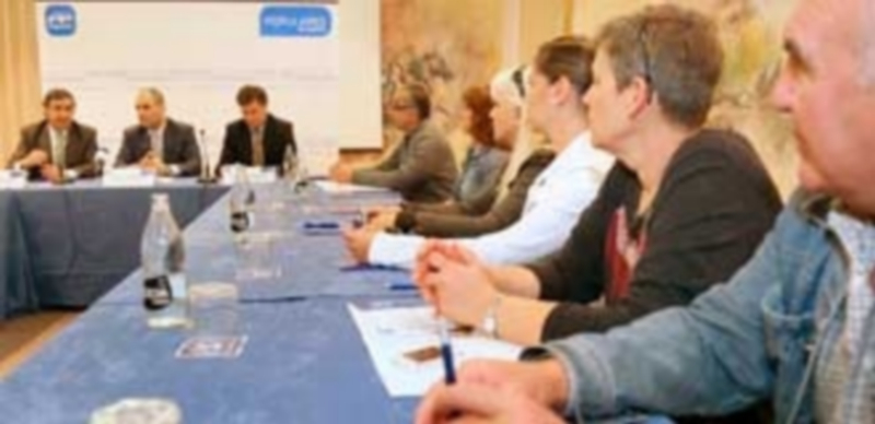 Un momento del encuentro celebrado en el hotel Los Arcos de Segovia. / El Adelantado