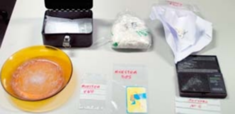 La droga y el material intervenido por la Policía Nacional. / El Adelantado